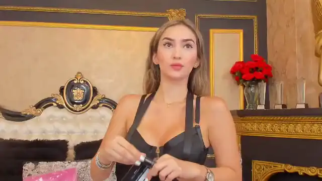 Sophie-Kozlov Flirt4Free - Live Video Recording - 2025 05-07 11:36:37