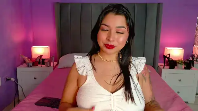 Stefania-Garcia Flirt4Free - Free Video - 2025 01-10 18:04:32