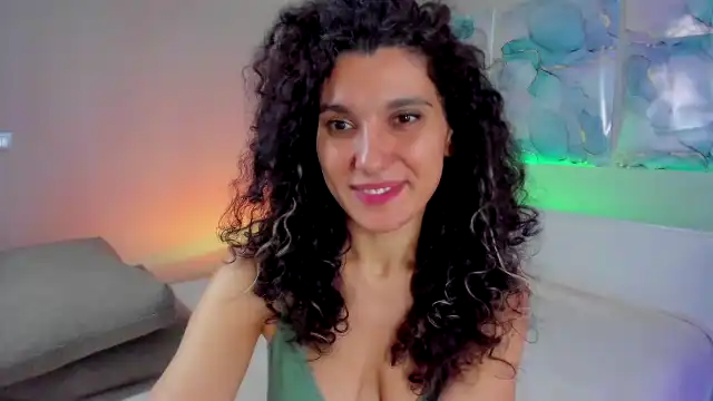 Sue-Cocas Flirt4Free - Hot Show Video - 2025 04-05 21:56:13