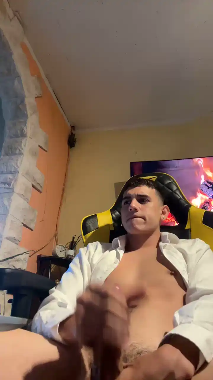 The_Sweet_Kingg Cam4 - Private Video - 2025 01-07 22:40:17