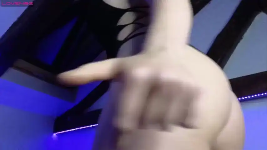 Tinayummy Chaturbate - Private Video - 2025 03-09 13:54:18