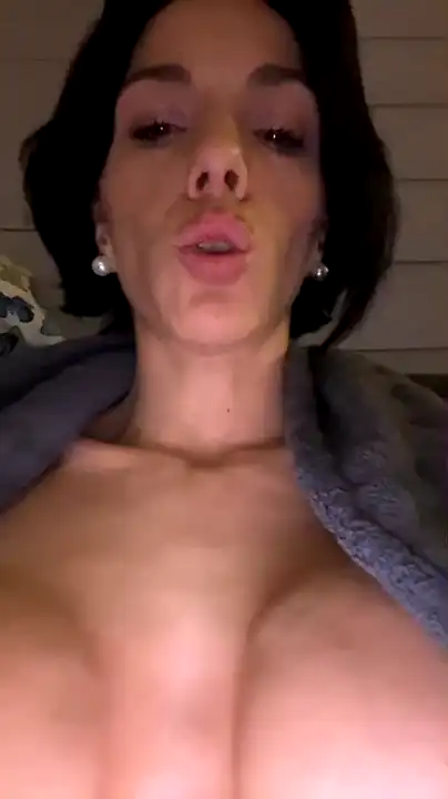 Vampirosa89 Amateur.tv - Private Video - 2025 01-12 07:09:31