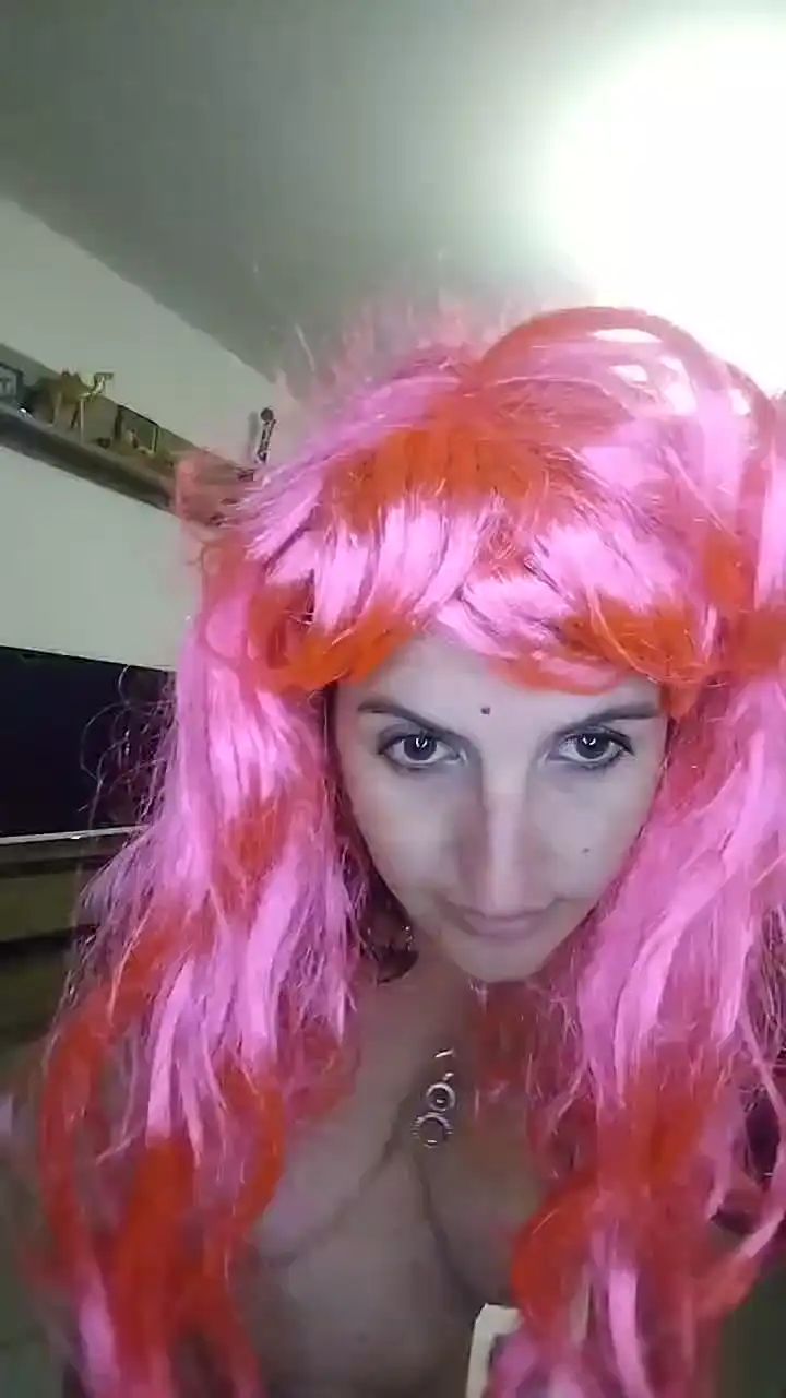 Wendypan_Hot Cam4 - Record Video - 2025 05-07 11:52:53