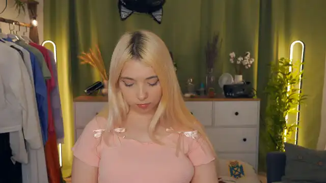 Willa-Ellett Flirt4Free - Hot Show Video - 2025 03-04 09:24:36