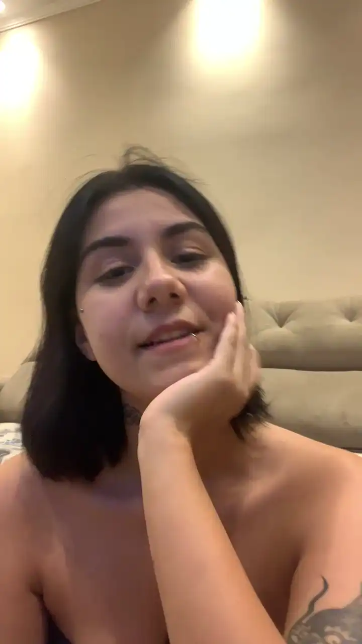 Yashutch Cam4 - Hot Show Video - 2025 05-03 20:10:18