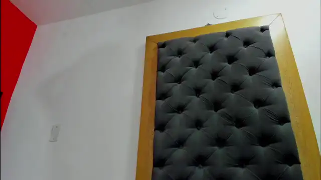Yaya-Hilton Flirt4Free - Hot Show Video - 2025 04-01 03:22:23