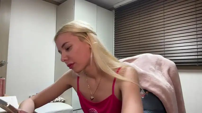 Yunasuka Stripchat - Record Video - 2025 05-05 16:17:02